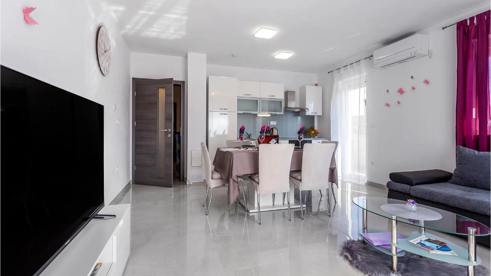 Gorgeous Apartment In Mladenici With Kitchen Viskovo